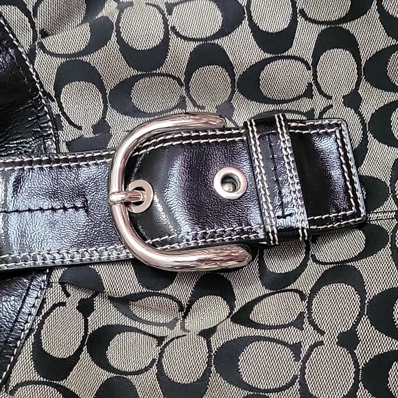 Coach Signature Black Satchel - Picture 2 of 4